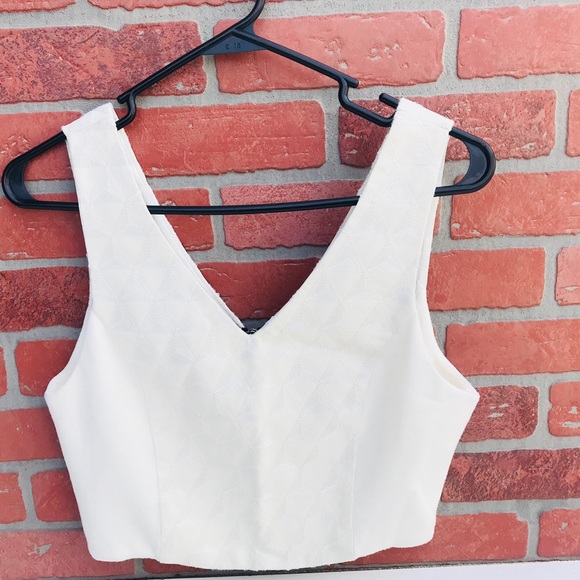 Nordstrom Tops - NWT NORDSTROMS ASTR WHITE CROP TOP